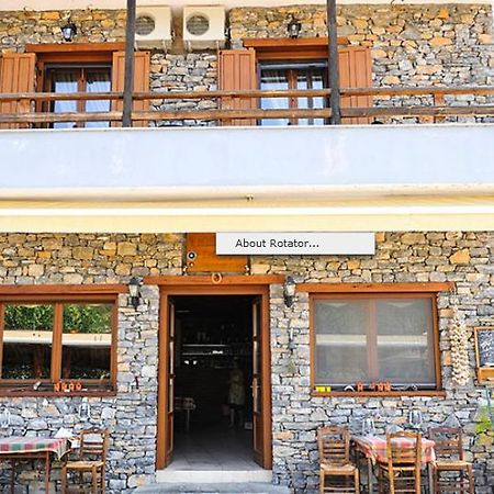 Guesthouse Syntrofia Psarades Екстериор снимка
