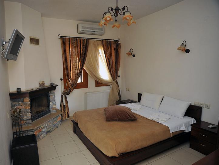 Guesthouse Syntrofia Psarades Стая снимка